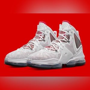 Nike Lebron 19 Basketball Shoes sz 11